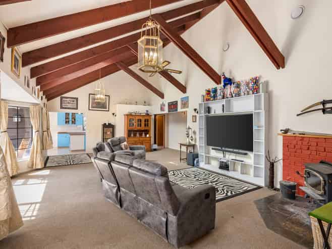 2 Kereru Grove, Featherston