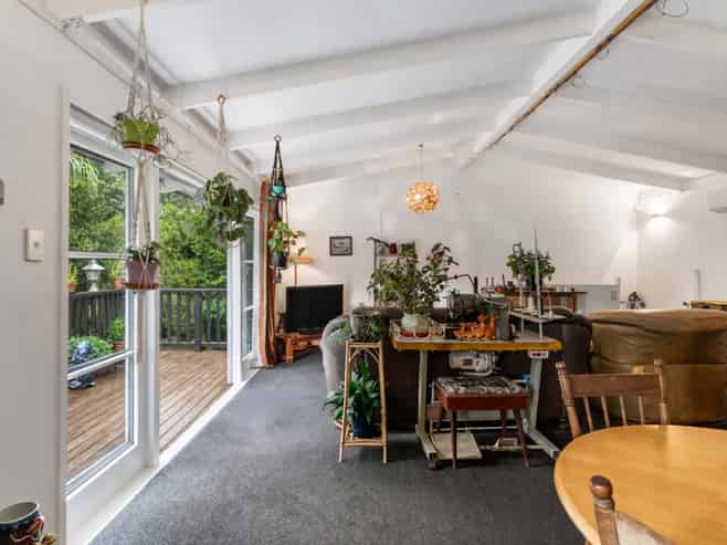 4 Sunnyview Road, Greenhithe