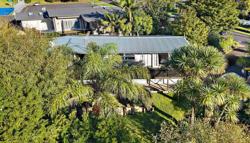 4 Sunnyview Road, Greenhithe