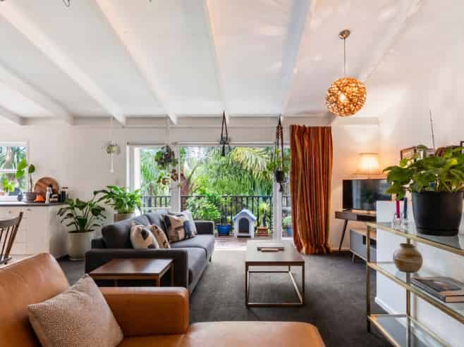 4 Sunnyview Road, Greenhithe