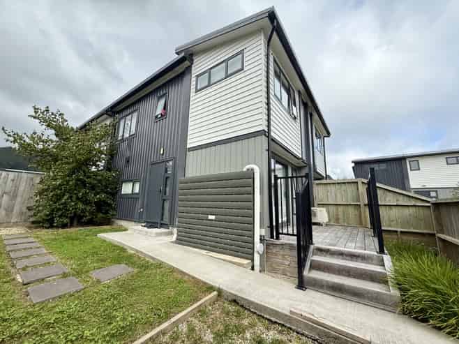 1/6 Bertram Grove, Naenae