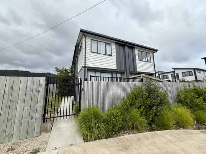 1/6 Bertram Grove, Naenae