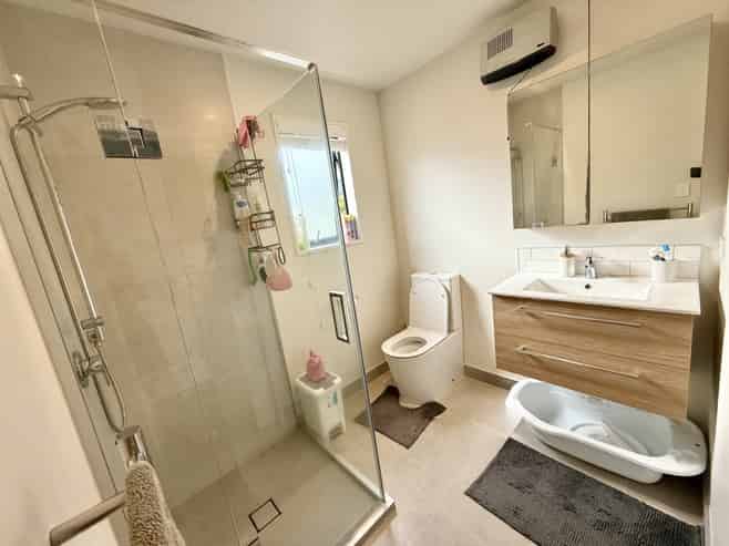 1/6 Bertram Grove, Naenae