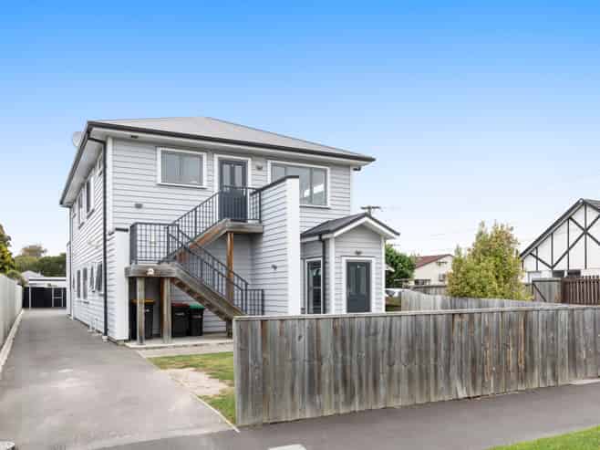 360 Worcester Street , Linwood