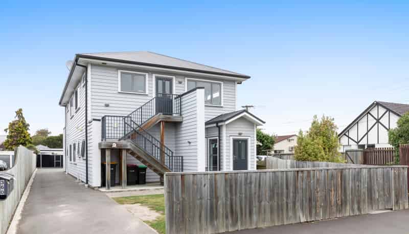 360 Worcester Street , Linwood