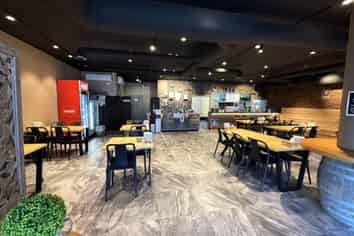 PRIME HOSPITALITY SPACE FOR LEASE
