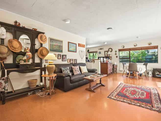 1/24 Everard Avenue, Army Bay