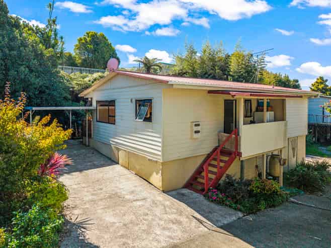 1/24 Everard Avenue, Army Bay