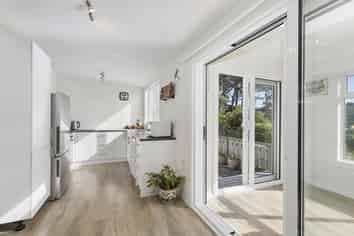 35 Awa Road, Miramar