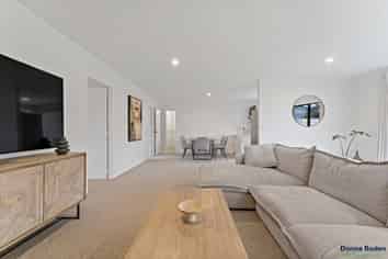 5/186 Queen Street, Pukekohe