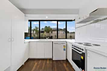 5/186 Queen Street, Pukekohe