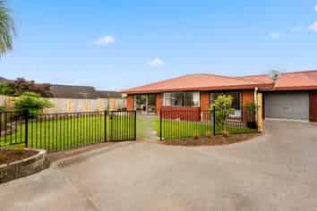 5/186 Queen Street, Pukekohe