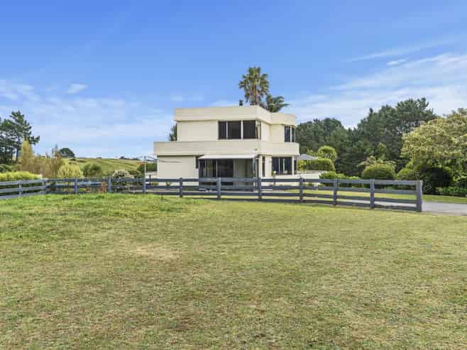 29 Townsend Road, Paraite