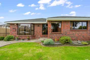 69a Clifton Street, Windsor