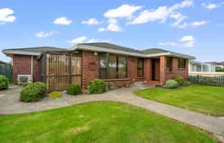 69a Clifton Street, Windsor