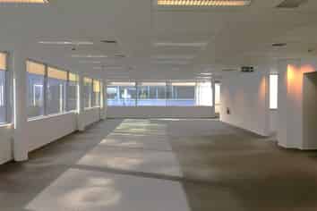 Tidy Office - Motivated Landlord!