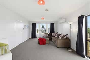 4 Ashton Terrace, Castlecliff