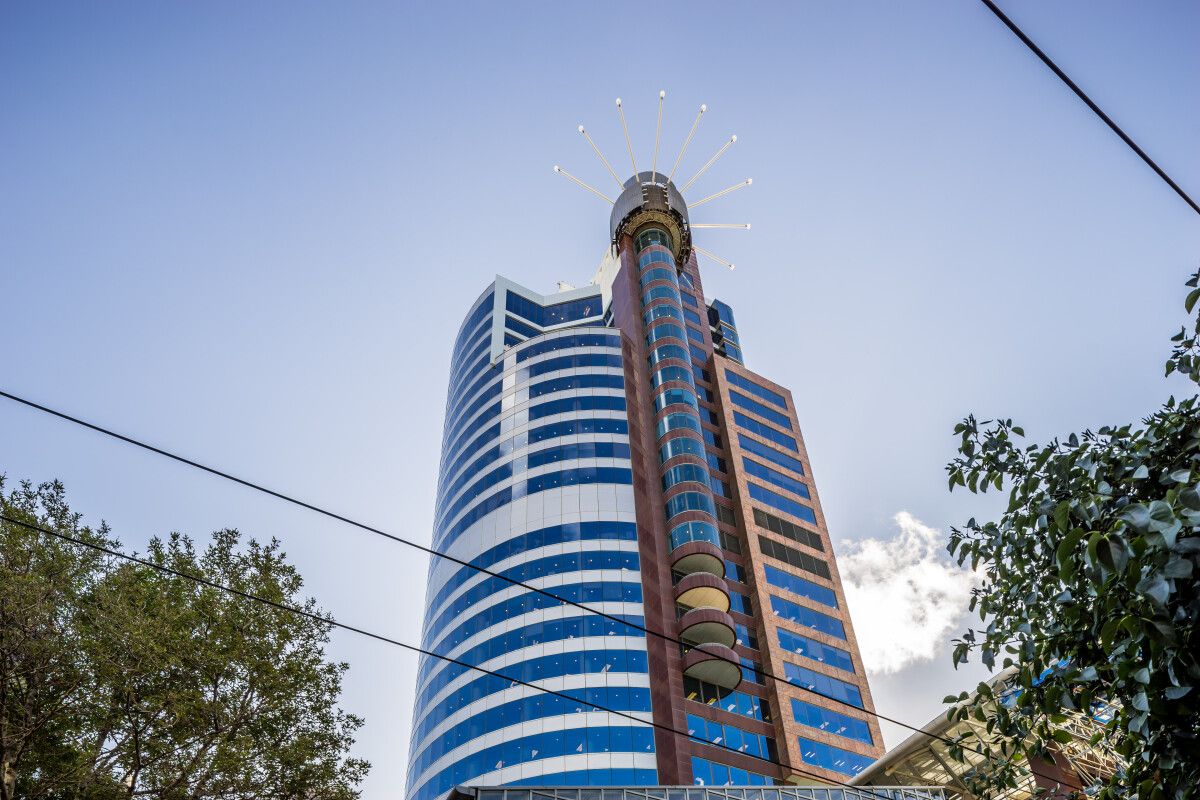 Level 20 Office in the Iconic Majestic Centre