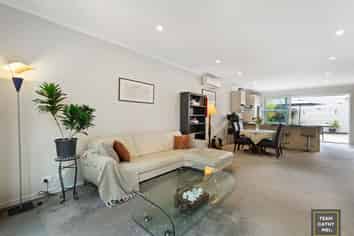 15 Hakawai Avenue, Takanini