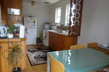 35 Preston Avenue, Mount Albert