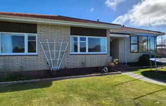 67 Broadway, Stratford