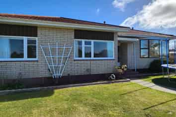 67 Broadway, Stratford