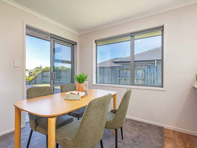 9 Macdonald Heights, Feilding