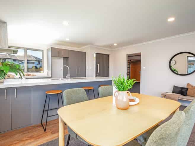 9 Macdonald Heights, Feilding