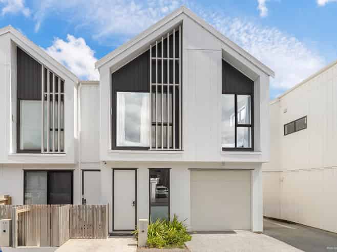 12 Porowha Road, Westgate