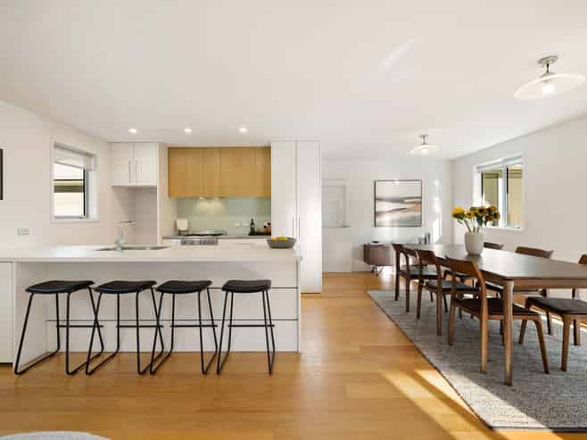 42 Sylvan Street, LAKE HAYES