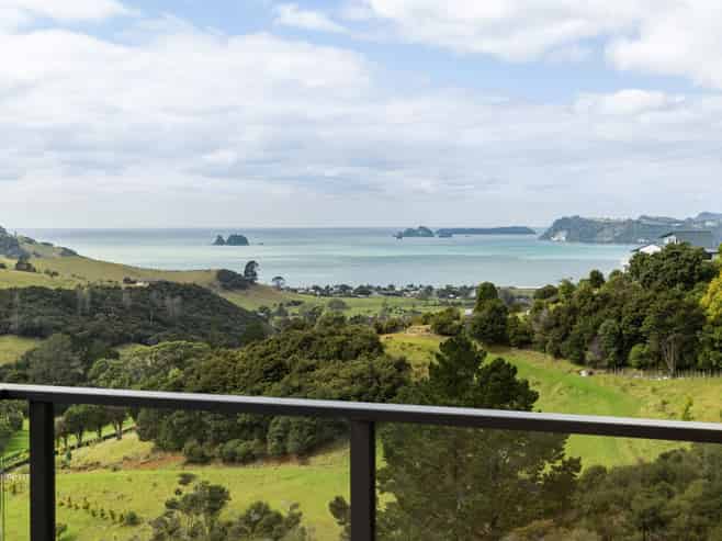 1a Tarapatiki Drive, Whitianga
