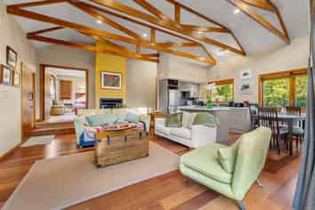 91C Greenslade Road, Raglan