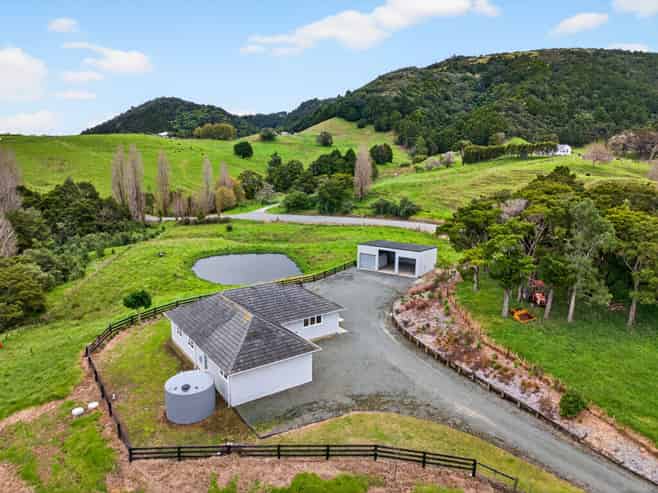 109 Mountain Road, Maungaturoto