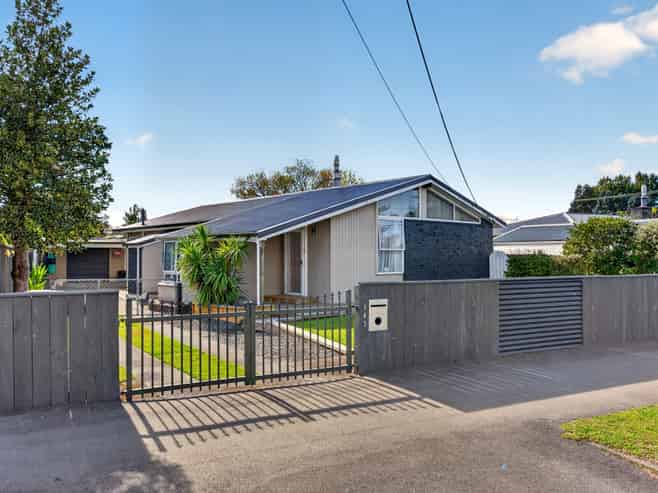 145 Cockburn Street, Masterton
