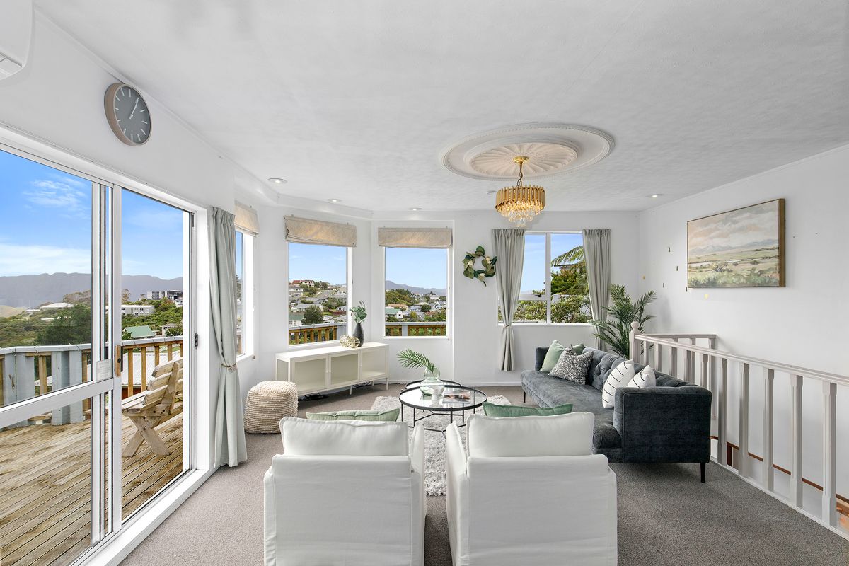 Views and Value in Kelson! BEO $699,000! - Widok 2