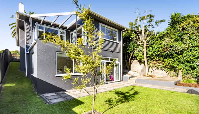 290 Devon Street West, New Plymouth