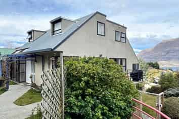 20 Dart Place, Fernhill/Sunshine Bay