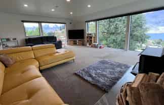 20 Dart Place, Fernhill/Sunshine Bay