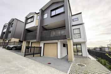 15 Monstedt Terrace, Mairangi Bay