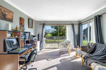 597 Limestone Plains Road, Isla Bank