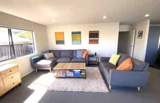 4 Tarawera Road, Johnsonville