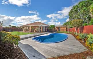 16 Westholm Way, Pahurehure