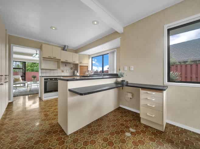 16 Westholm Way, Pahurehure