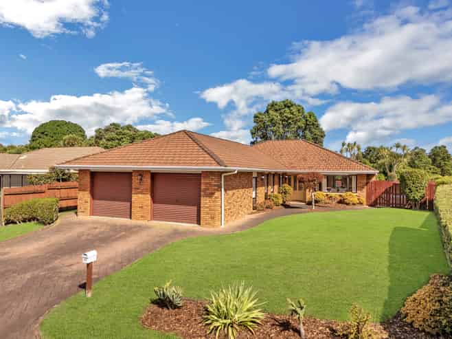 16 Westholm Way, Pahurehure