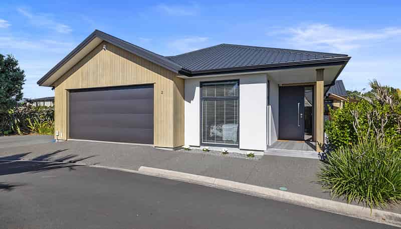 2/31 Links Drive, Waiwhakaiho