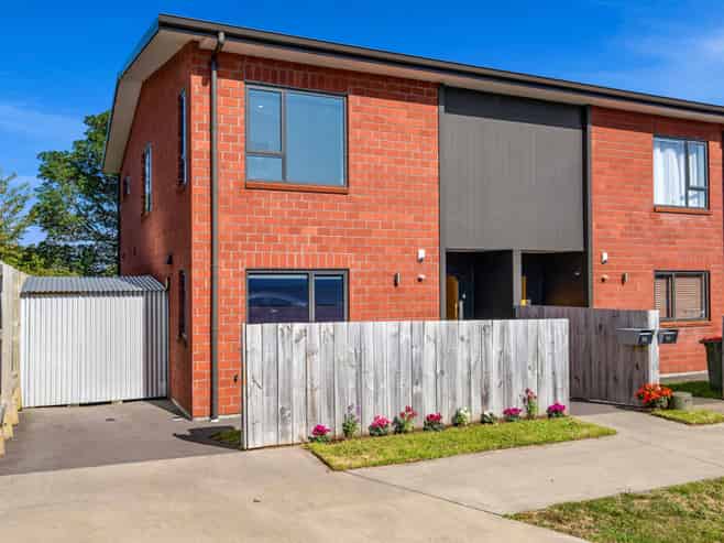 93 Banks Street, Marfell