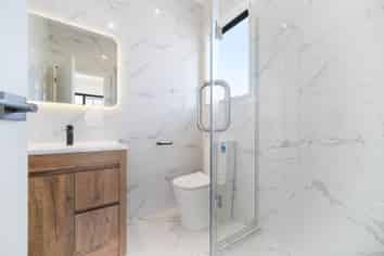 24 Hari Road, Karaka