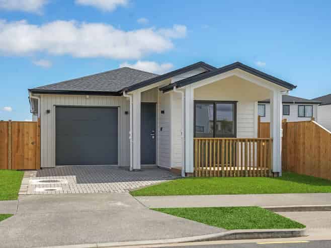 24 Hari Road, Karaka