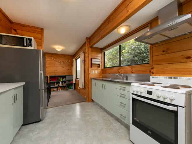 16 Achilles Place, Wanaka