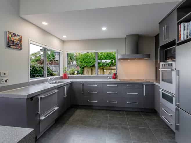 11 Beckett Lane, Raumati Beach